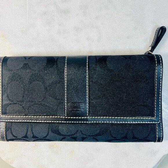 Coach Black Signature Canvas & Leather Wallet Purse Check Book Credit Cards ID - Picture 1 of 8